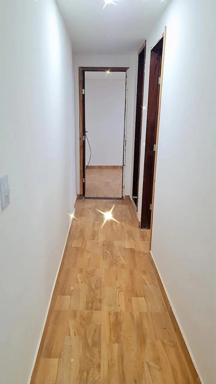 2-bedroom unfurnished apartment with tiled bathroom — photo 7