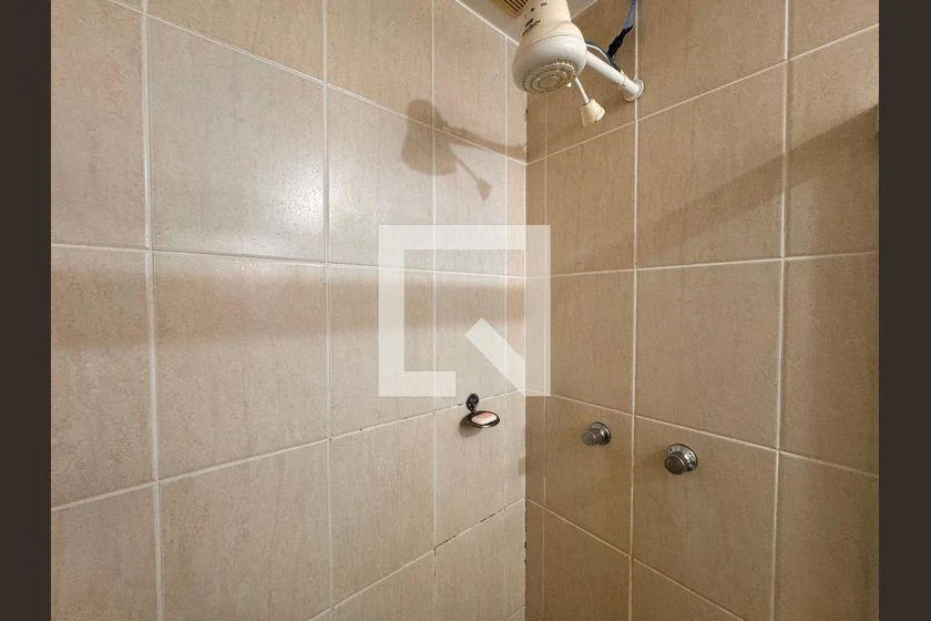 4 quartos e banheira: apartamento de 233 m² — photo 26