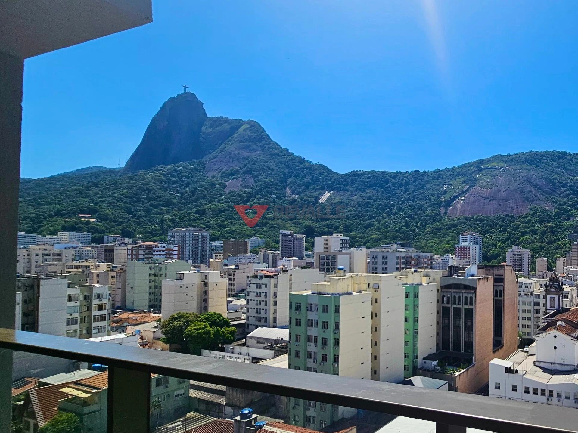 3-bedroom top-floor home with balcony and 152 m² — photo 9