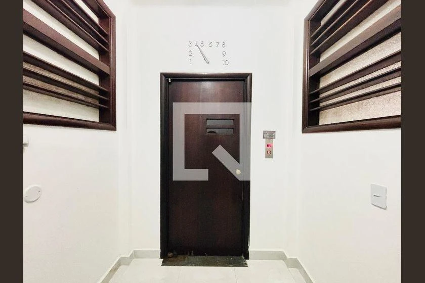 Unfurnished 2-bedroom apartment with 1 bathroom — photo 37