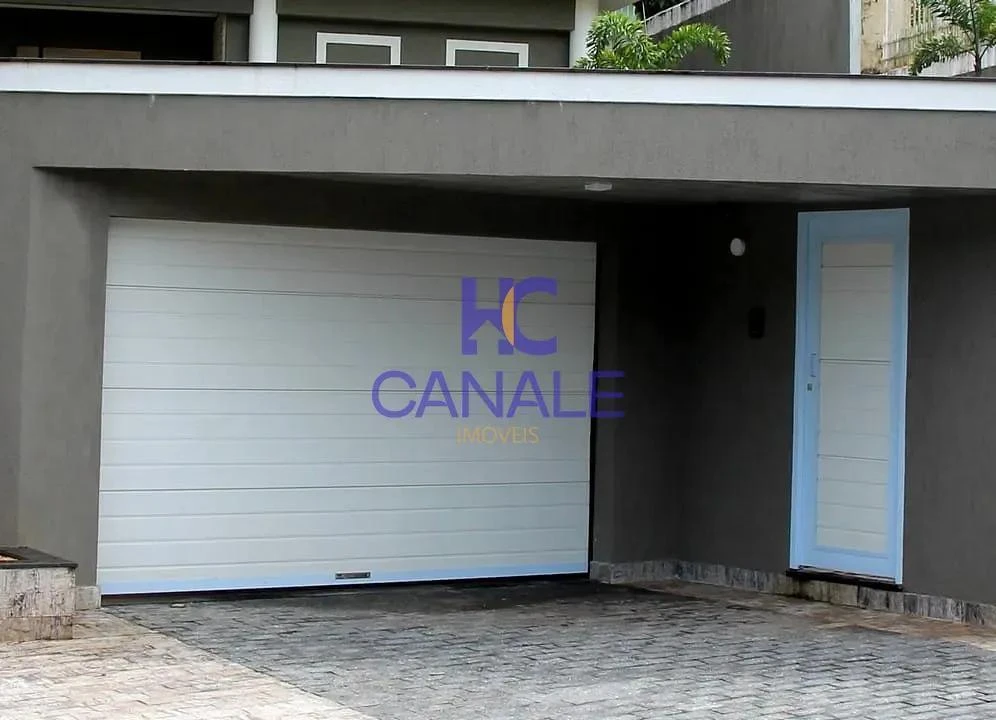 House with 5 bedrooms and mountain-view windows — photo 3