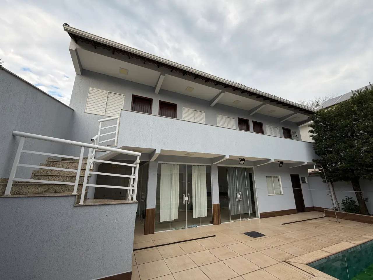 Casa com 4 quartos e 5 banheiros, 300 m² — photo 30