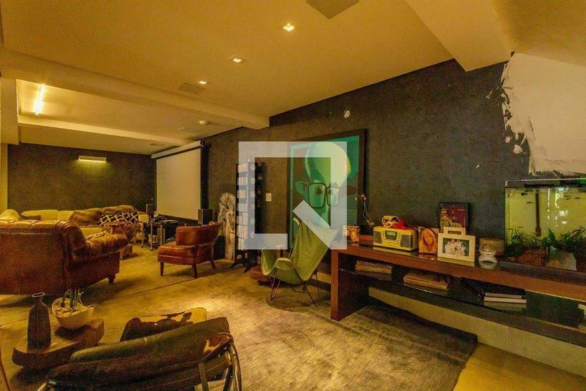 Furnished house with 5 bedrooms and open-plan kitchen — photo 32
