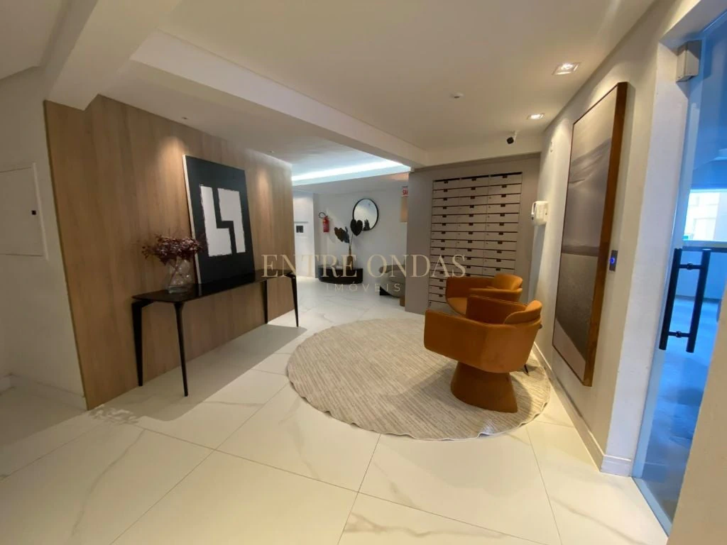 Duplex apartment with enclosed balcony and open kitchen — photo 8