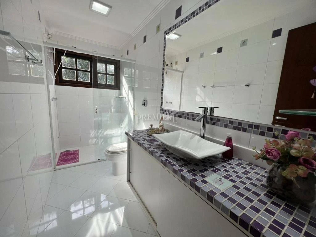 Furnished house with 5 bedrooms and 4 en-suites — photo 14