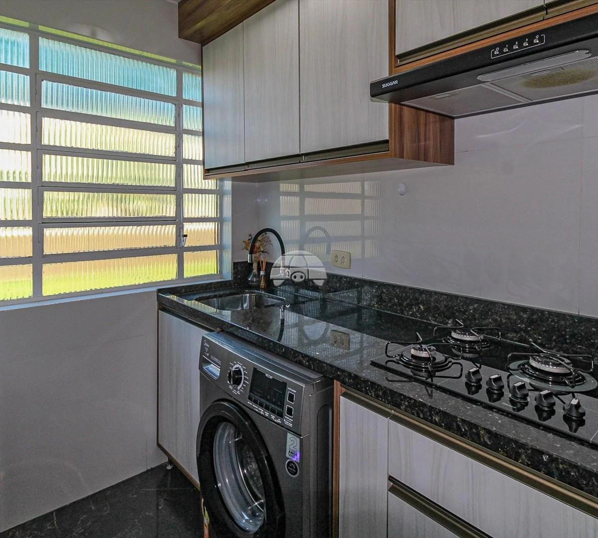 58 m² apartment with a washing machine and a home office — photo 8