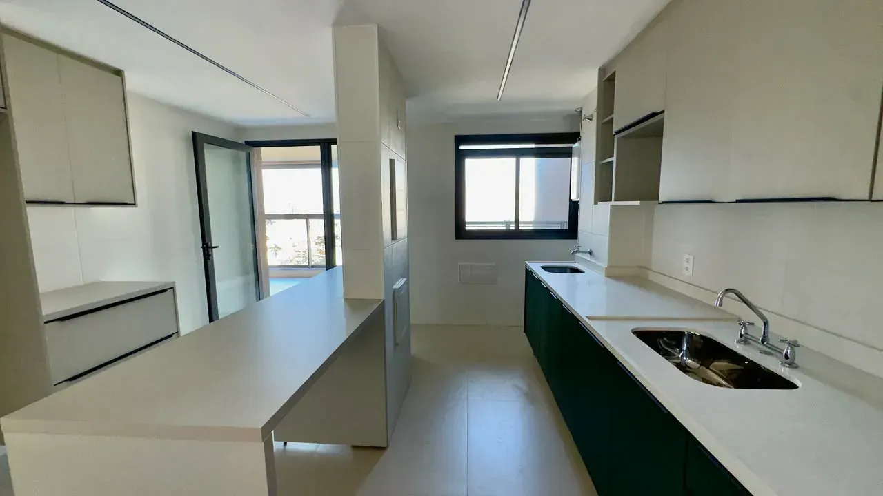 Apartamento sem mobília com 3 quartos e 4 banheiros — photo 2