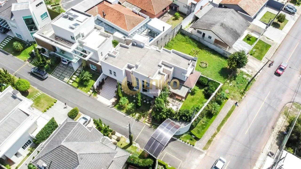 Будинок із 4 спальнями та балконом із грилем, Куритиба — photo 13