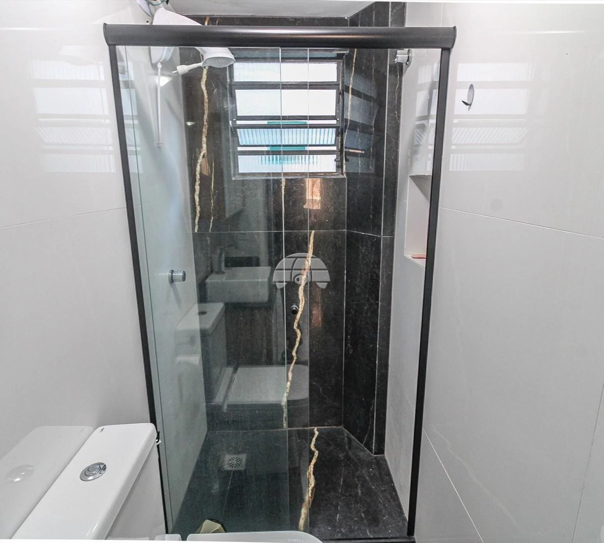58 m² apartment with a washing machine and a home office — photo 11