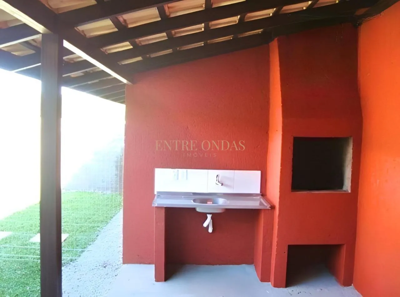 2-bedroom house with a garden in Florianópolis — photo 8