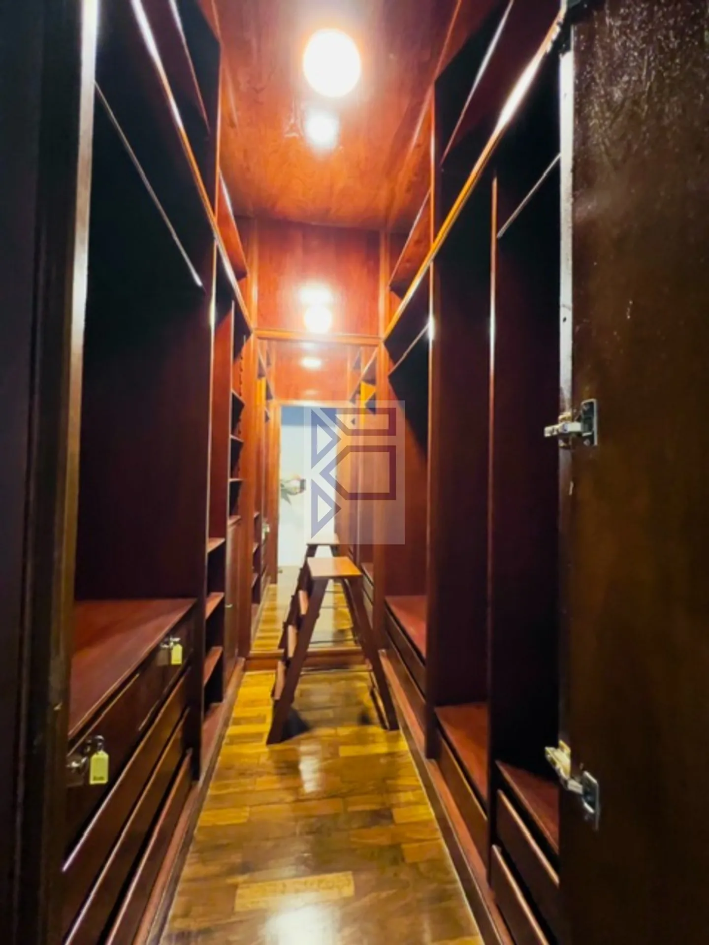 Apartamento de 227 m² com 4 quartos e 3 vagas — photo 13