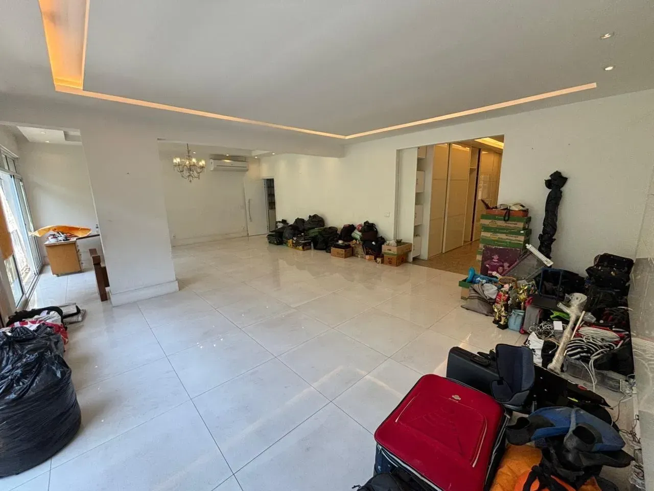 Furnished apartment with a closed kitchen and 4 bedrooms — photo 13