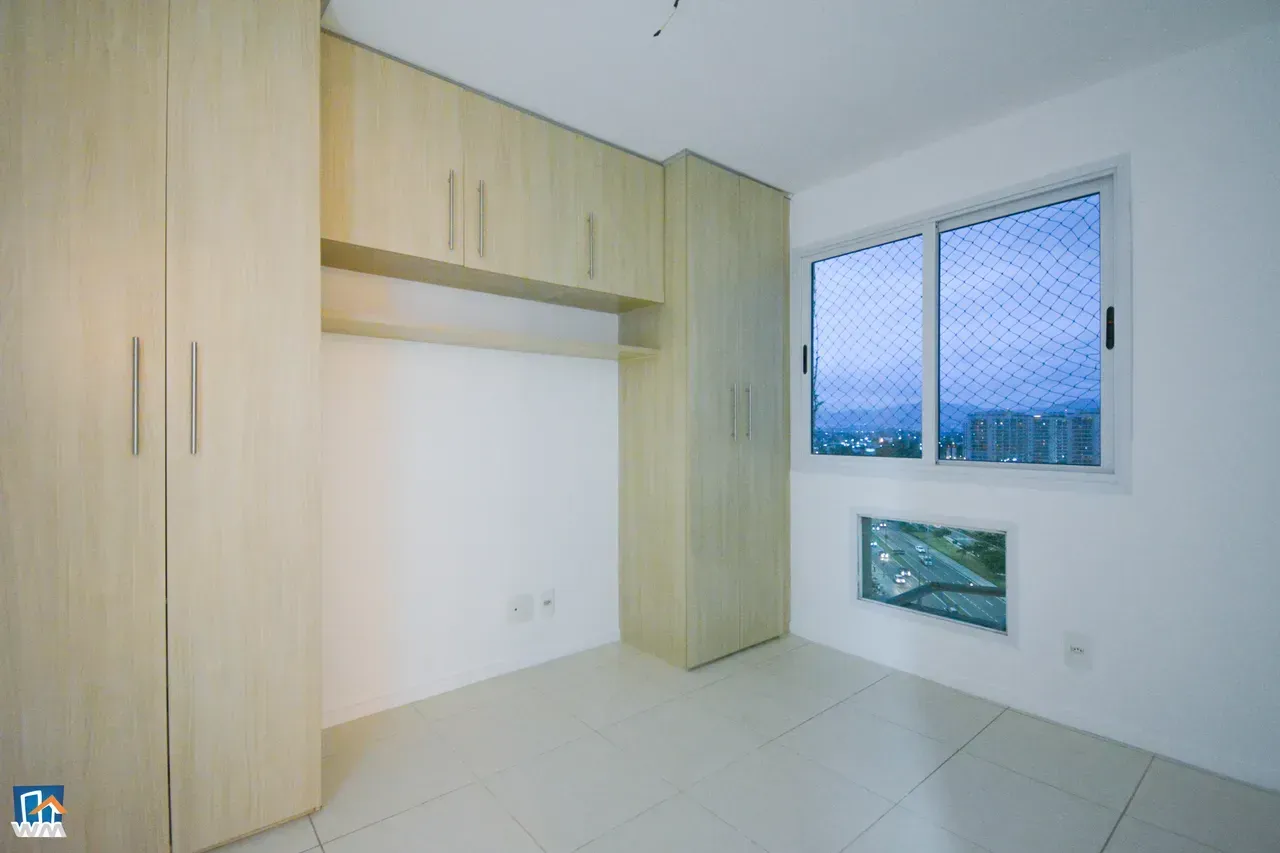 2-bedroom apartment with 1 bath and parking spot — photo 5