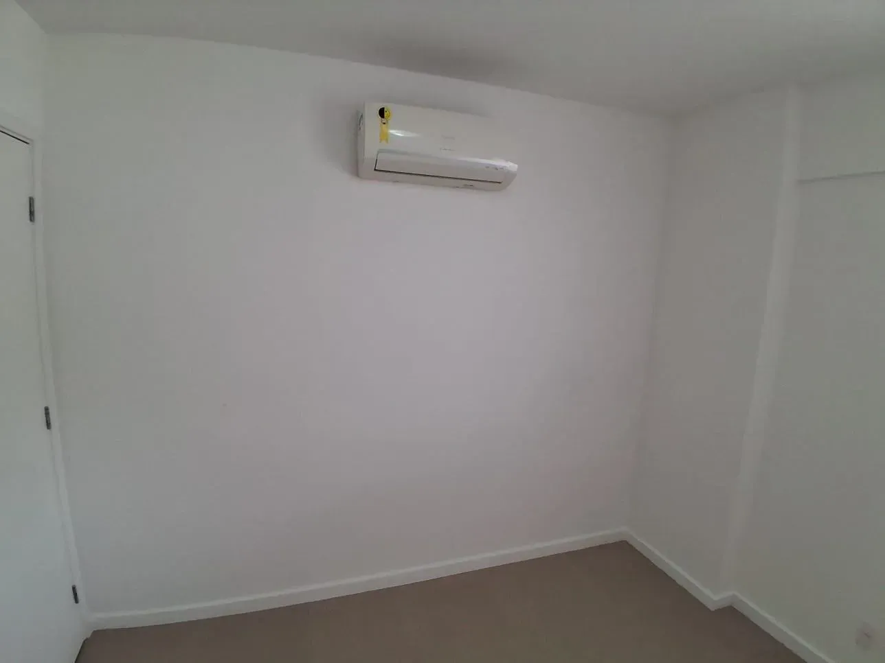 107 m² apartment with 4 bedrooms and 2 parking spaces — photo 13