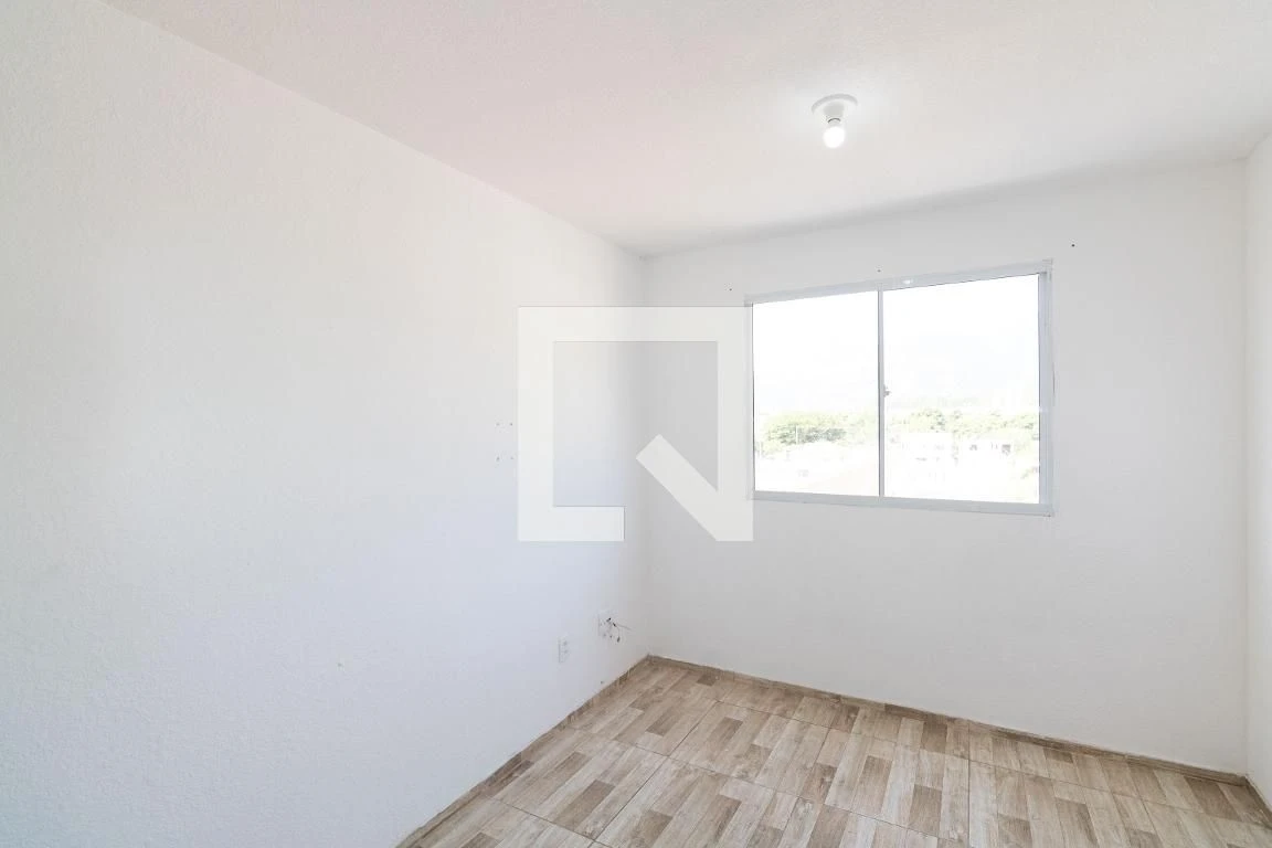 Unfurnished 2-bedroom apartment with 1 bath and parking — photo 15