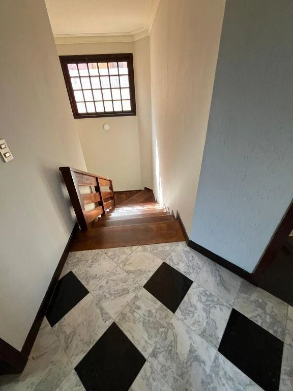 House with 3 en-suite bedrooms and a balcony, 450 m² — photo 43
