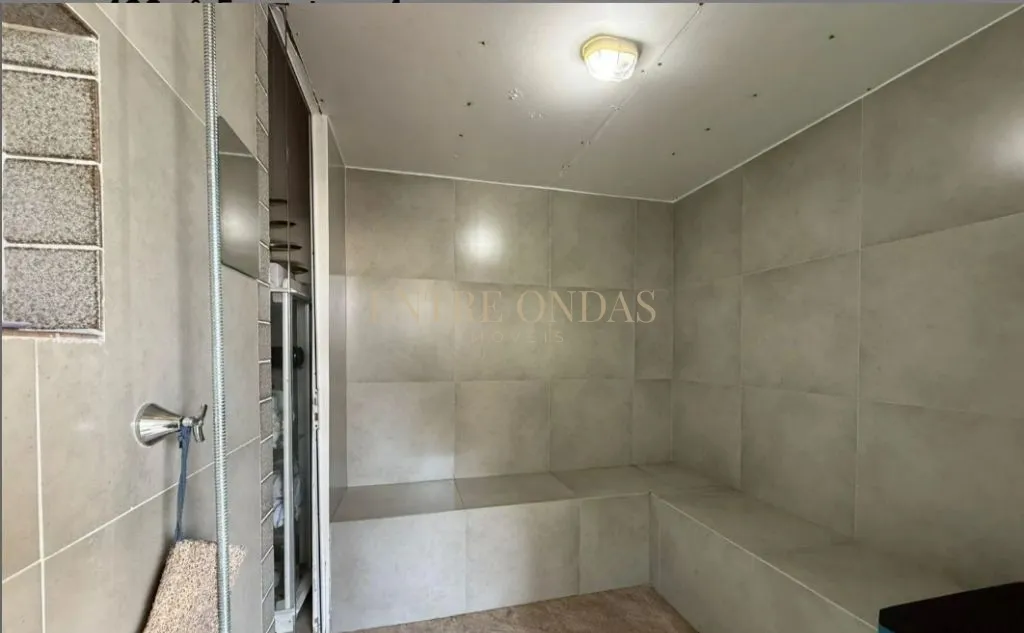 400 m² house with a private pool and a dishwasher — photo 55