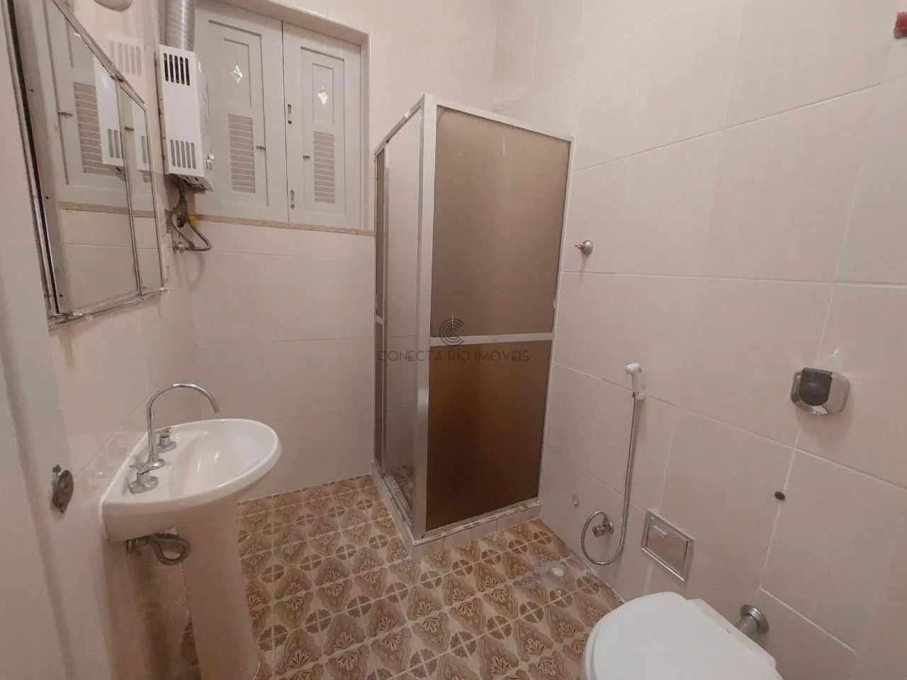 Apartment with 2 bedrooms and a balcony — photo 4