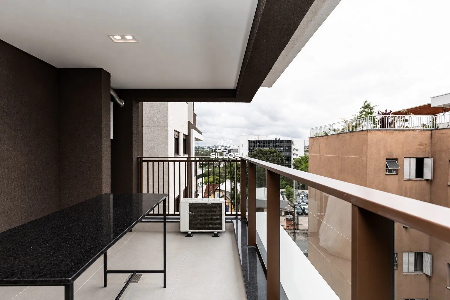 Apartment on the 5th floor with a grill on the balcony — photo 13