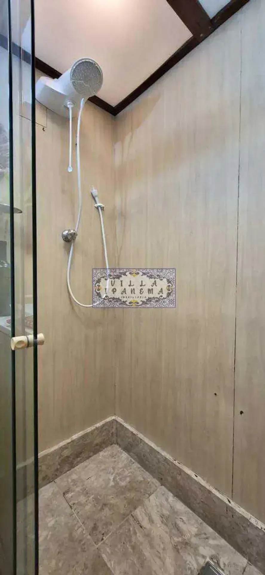 350 m² penthouse with 5 bedrooms and a glass balcony — photo 59