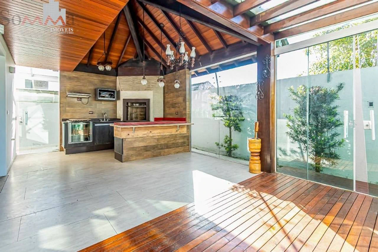 House, 323 m², with a private pool — photo 7