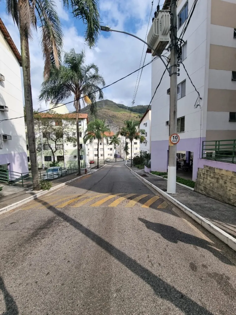2-bedroom apartment with mountain view — photo 11