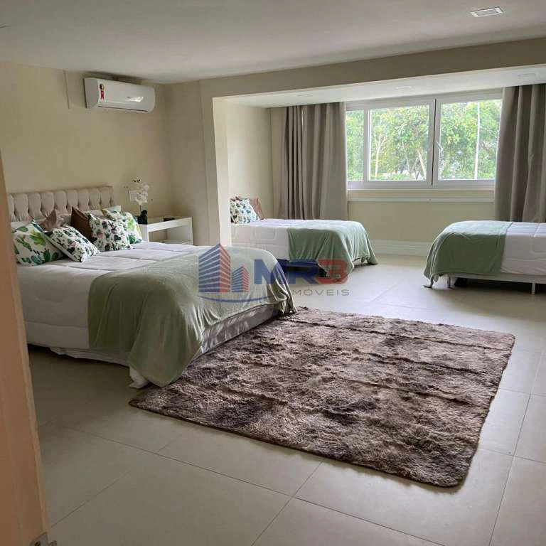 Gated house with 8 en-suite bedrooms and 20 bathrooms — photo 30