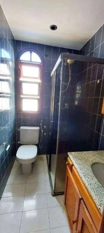 3-bedroom house with a bathtub in Rio de Janeiro — photo 18