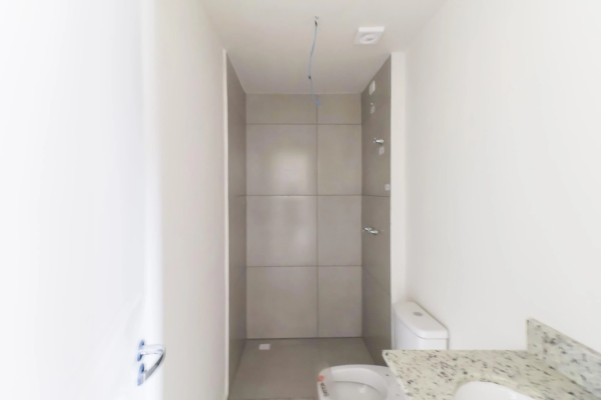 3-bedroom apartment with a park view in Curitiba — photo 37