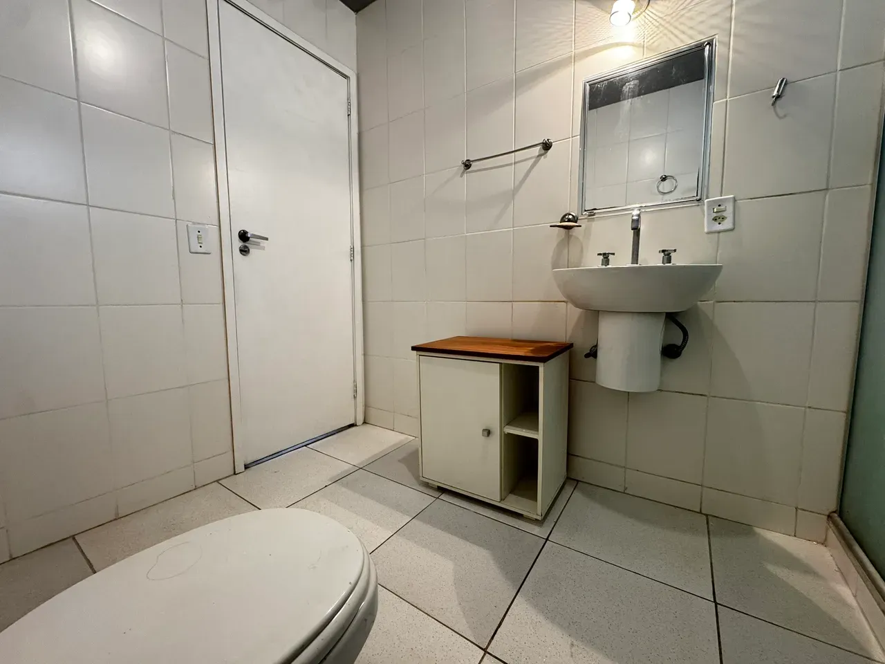 Apartment, 80 m², with wood or laminate floors — photo 6