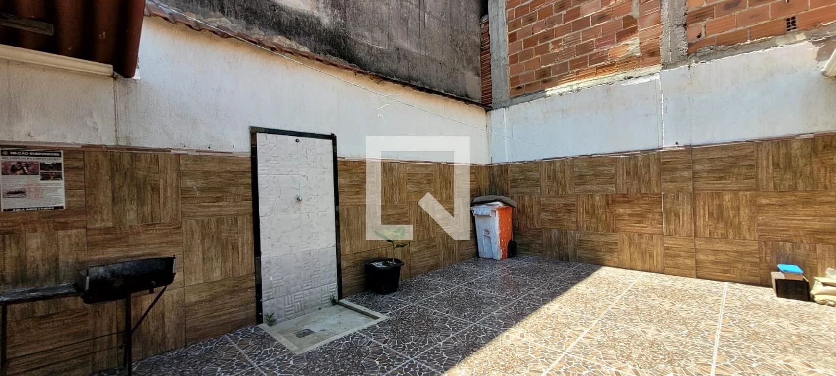 Furnished apartment, 260 m², with a grill on the balcony — photo 69