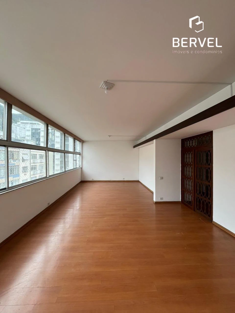 4-bedroom apartment with a suite, 160 m² — photo 18