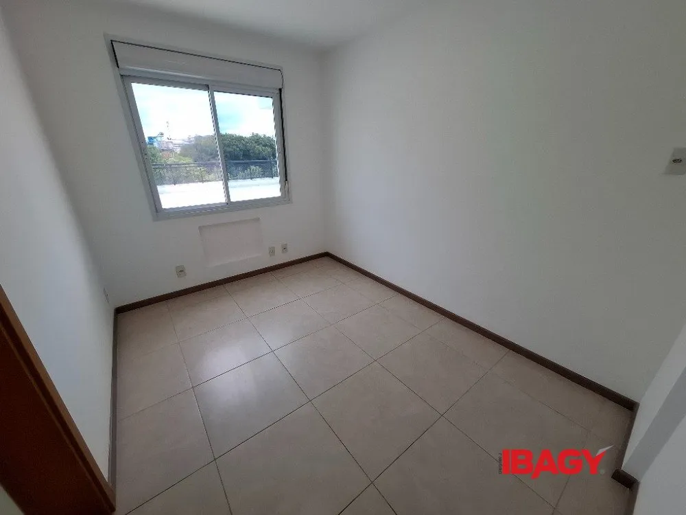 Apartment with 2 en-suite bedrooms, 243 m² and 1 space — photo 11
