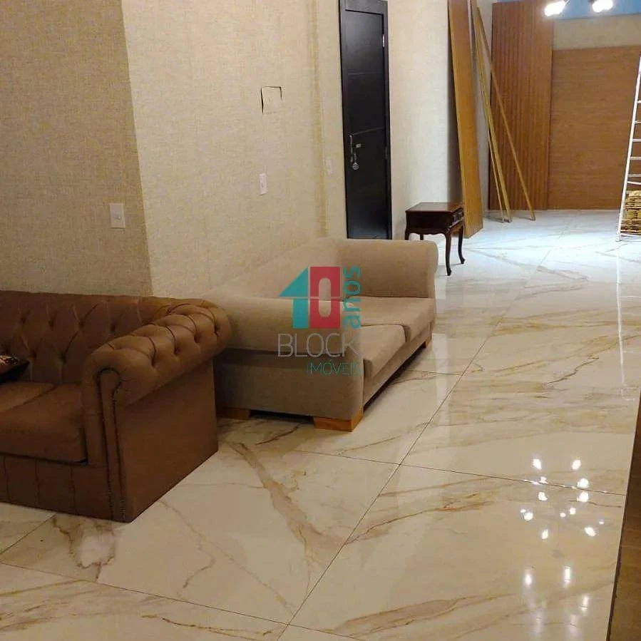 Furnished house with 5 bedrooms and 226 m² — photo 8