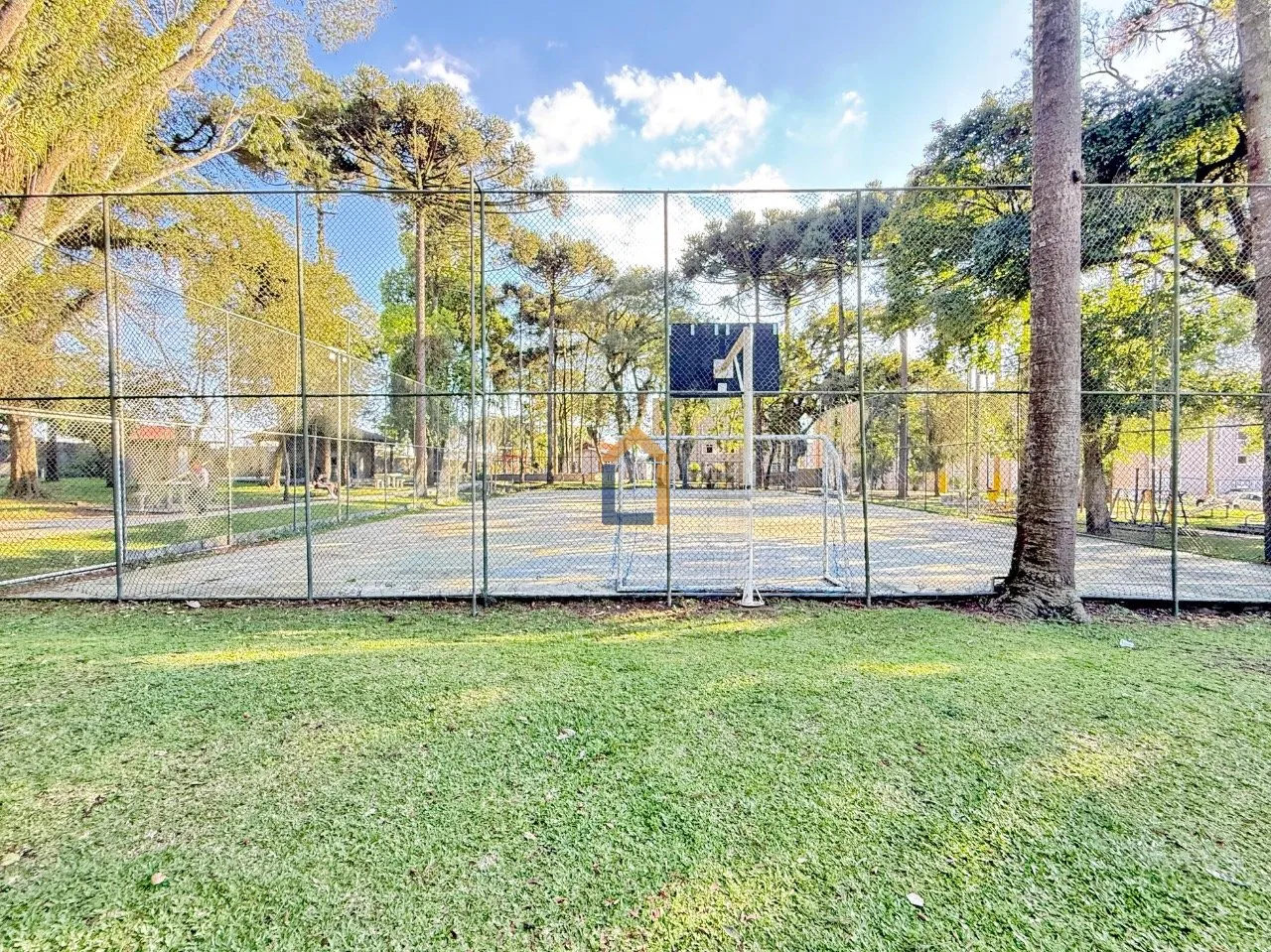 3-bedroom apartment with a washing machine in Curitiba — photo 9