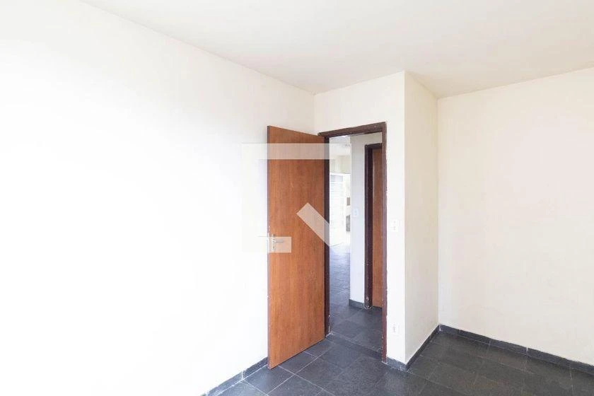 2-bedroom apartment in a building with a gym — photo 24