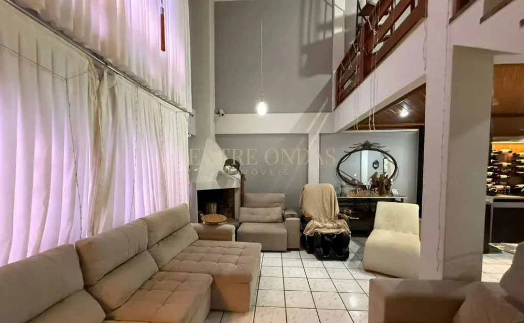 400 m² house with a private pool and a dishwasher — photo 5