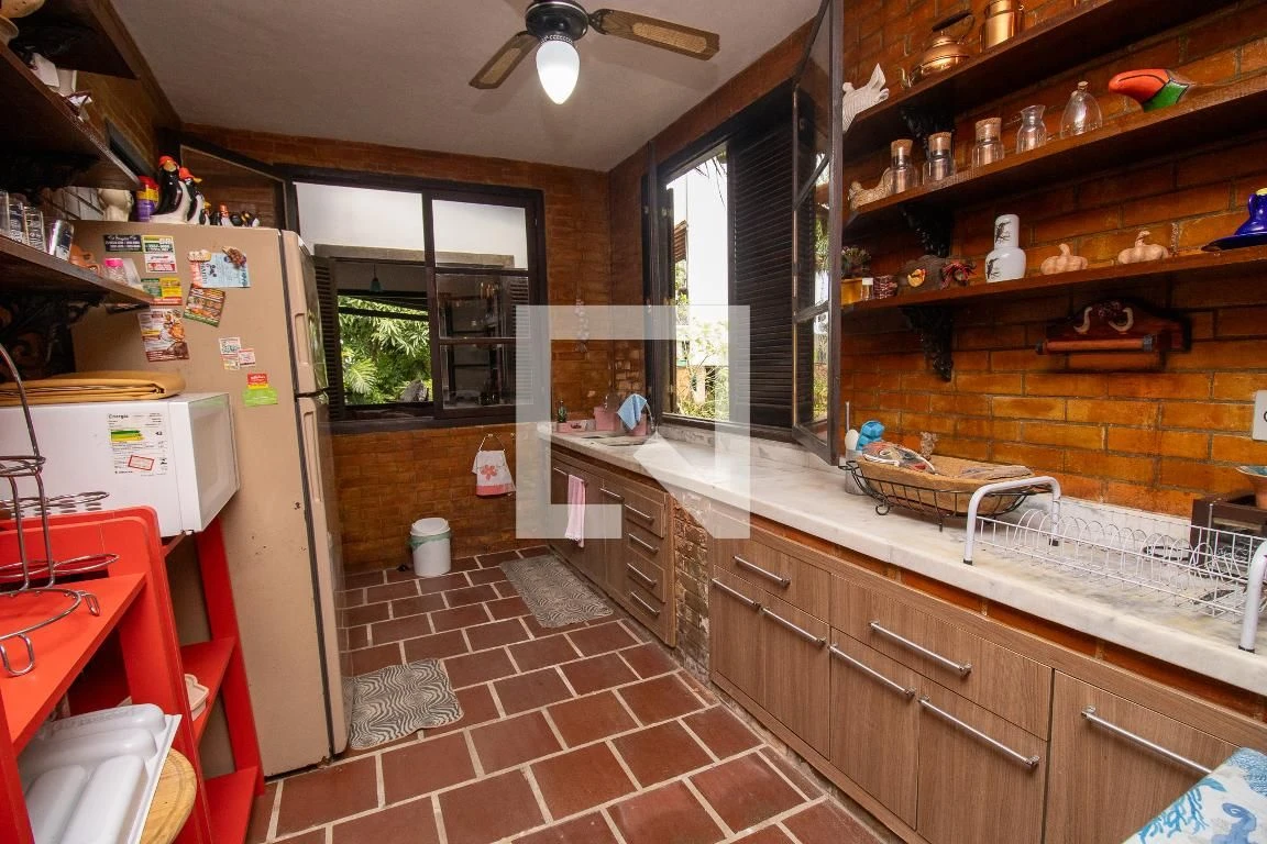 Furnished house with 3 bedrooms and mountain views — photo 33