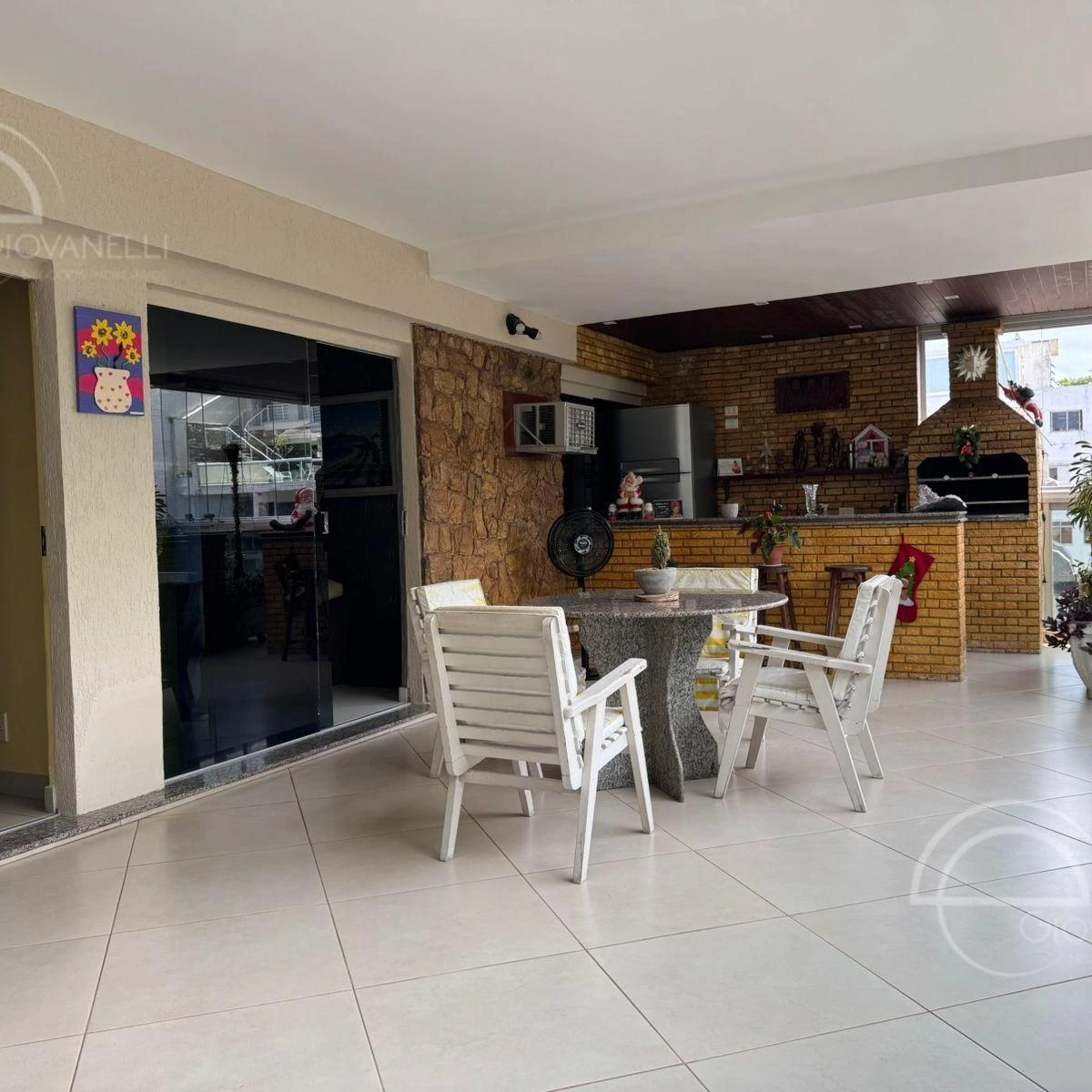 Furnished apartment, 162 m², with a grill on the balcony — photo 13