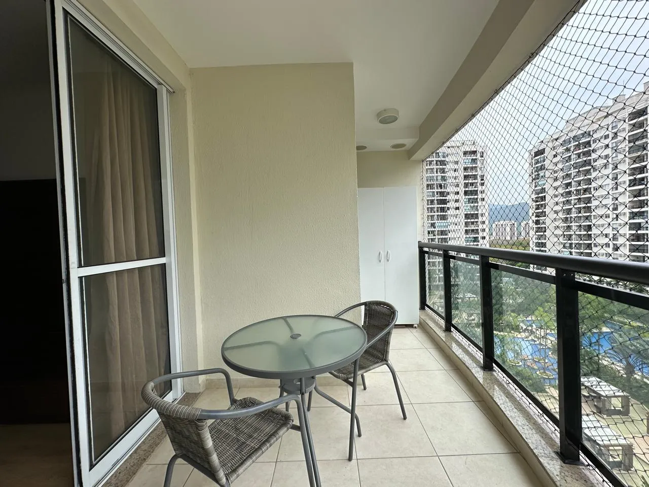 Furnished 69 m² apartment with 2 bedrooms and 2 baths — photo 10
