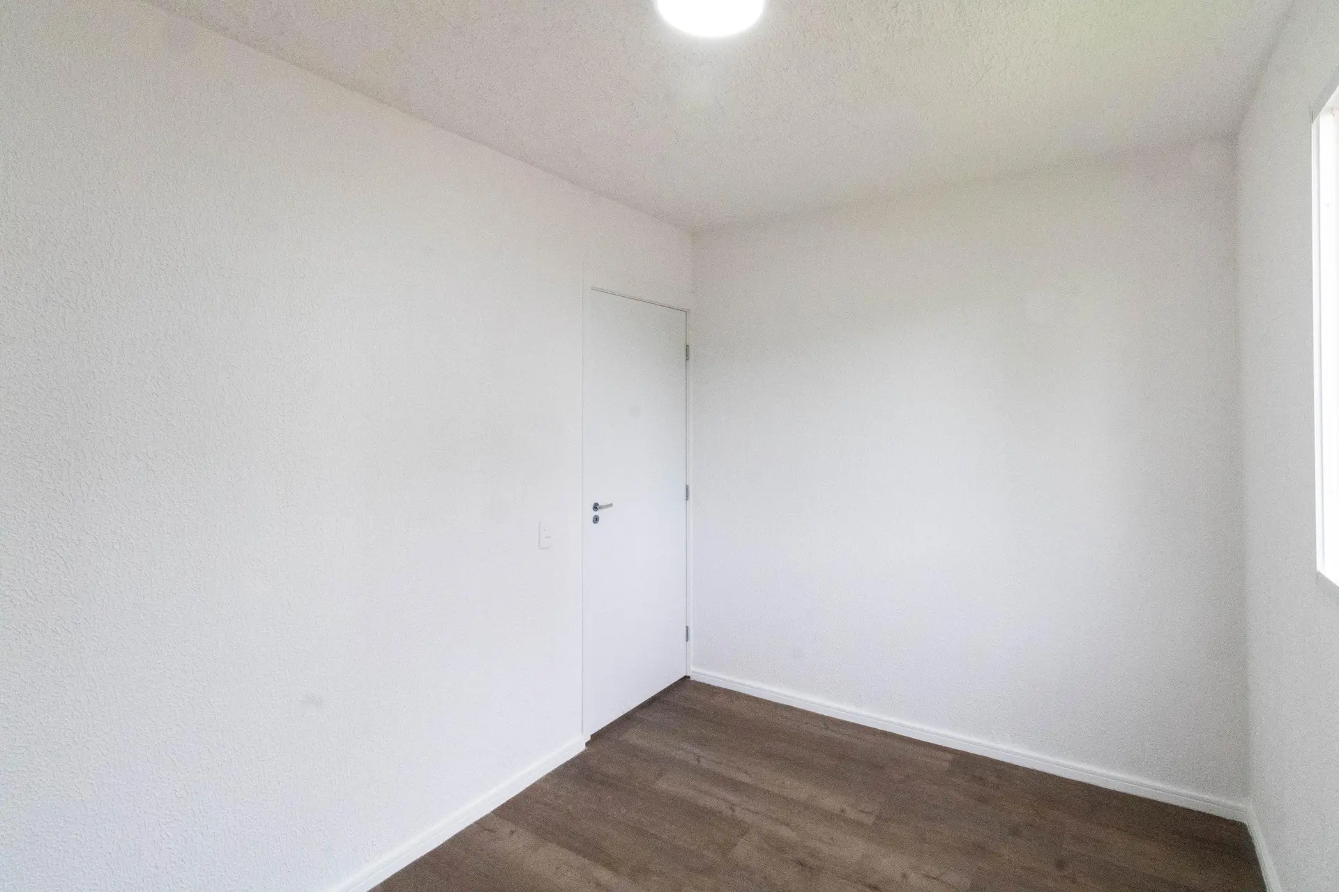 Apartment, 46 m², with wood or laminate floors — photo 34