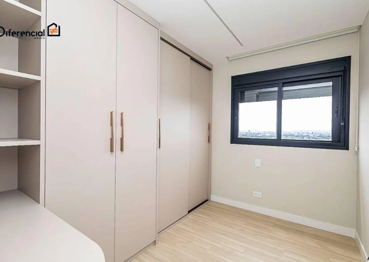 Furnished apartment, 93 m², with floor-to-ceiling windows — photo 25