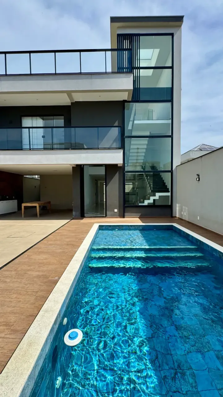 Casa com 5 quartos e cozinha integrada bem prática — photo 17