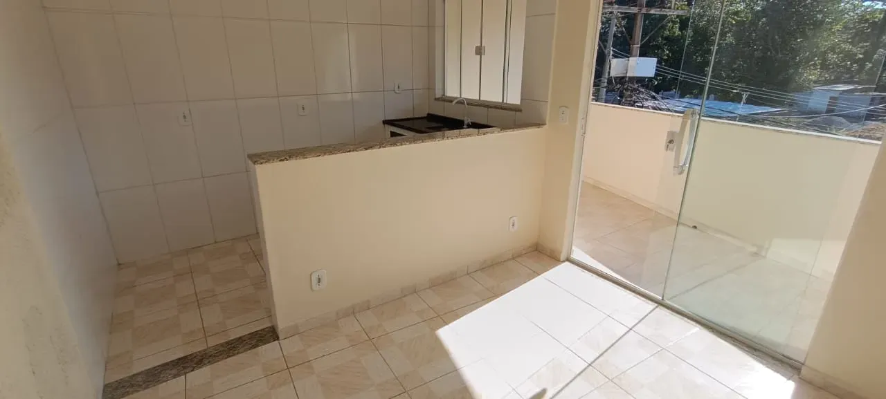 First-floor apartment with 2 bedrooms and balcony — photo 2