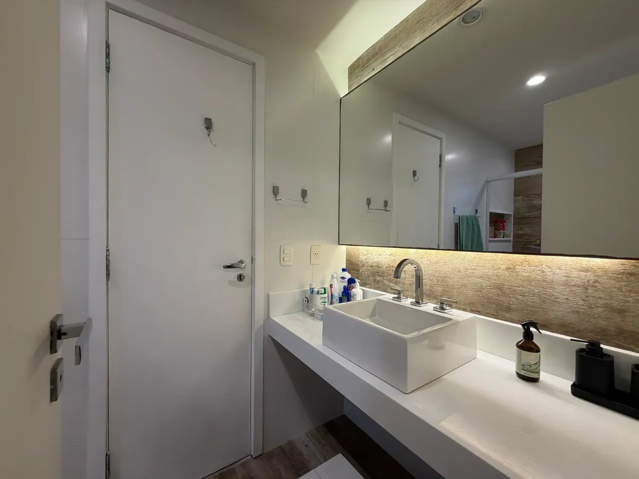 4 quartos e jacuzzi: apartamento de 231 m² — photo 40
