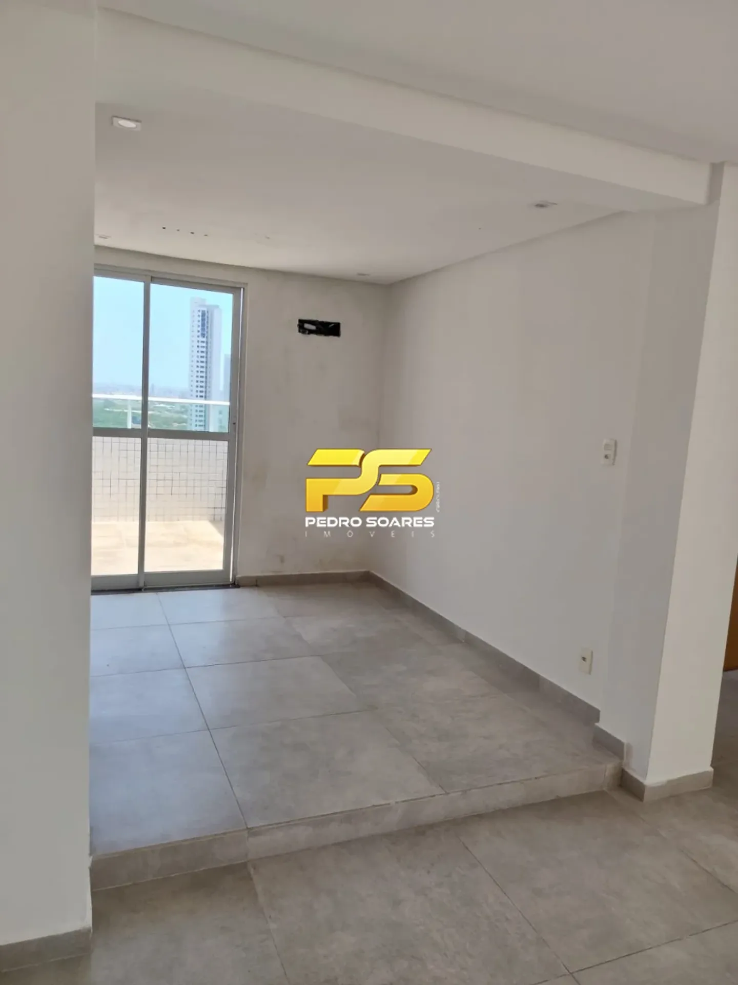 Квартира 186 м² с джакузи и застеклённым балконом — photo 35