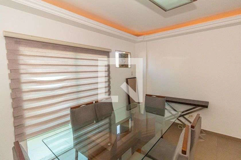 Rooftop apartment with 4 bedrooms and 450 m² — photo 7