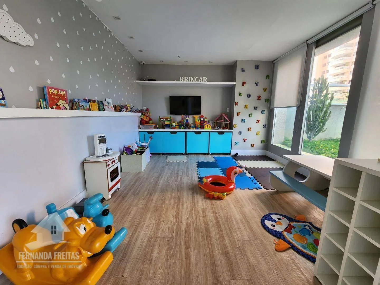 Furnished duplex penthouse with 3 bedrooms and 191 m² — photo 43