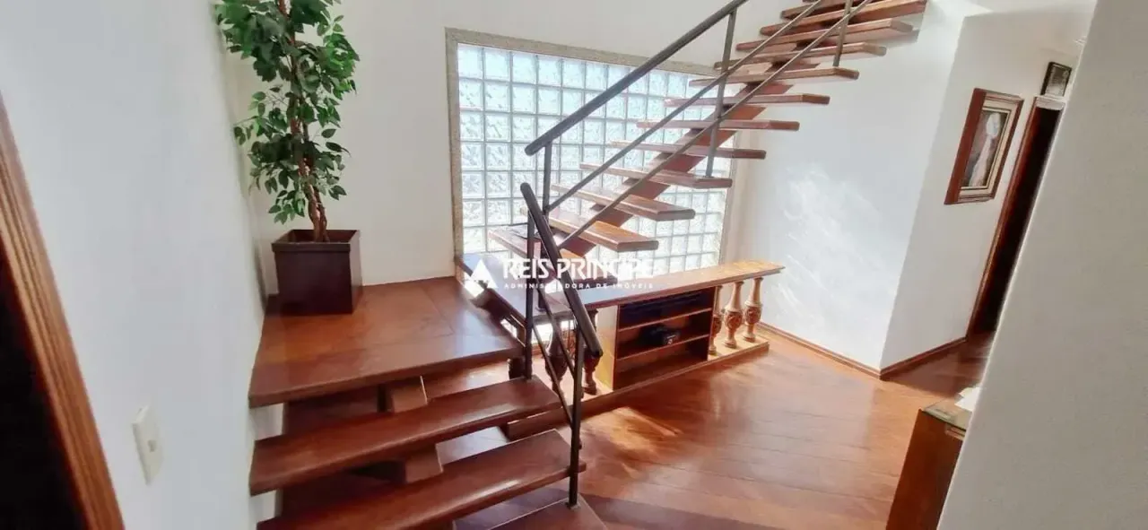 Furnished apartment with 3 bedrooms and 5 bathrooms — photo 15