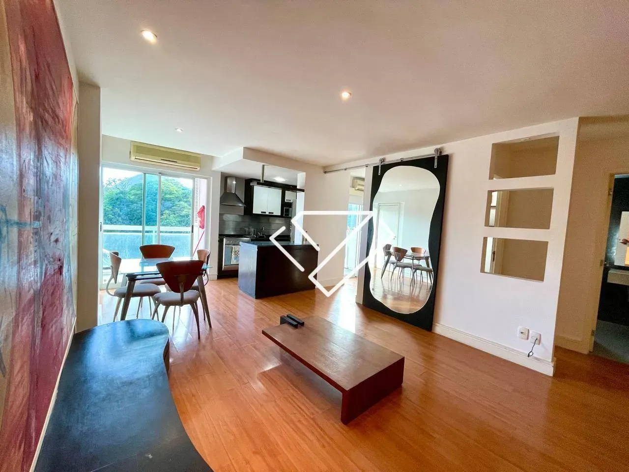 2-bedroom apartment with open-plan kitchen and balcony — photo 11